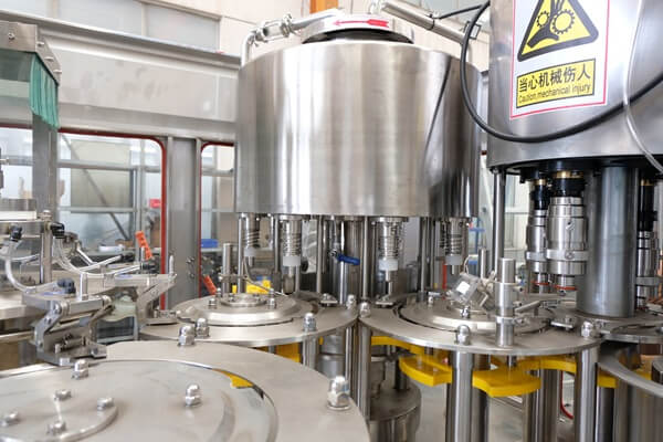 PET bottle water filling line